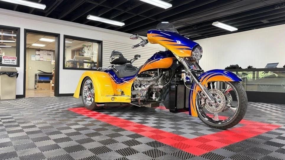 Trike Eritrik Challenger motorcycle Spirit V8 4.8 l