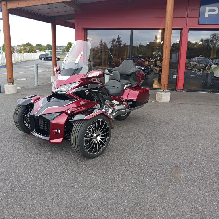 Roadster trike Eritrik 1800 goldsurtgis dct